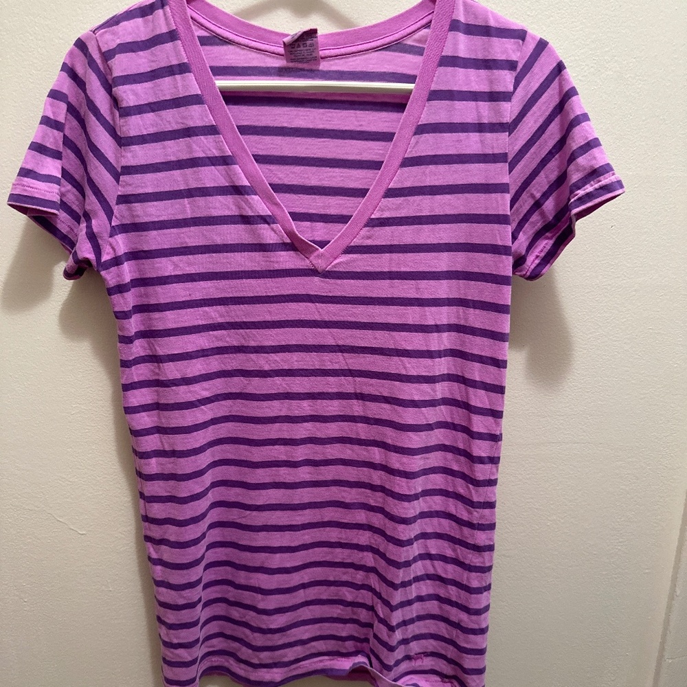 Victoria’s Secret size L polyester short sleeve purple top GC